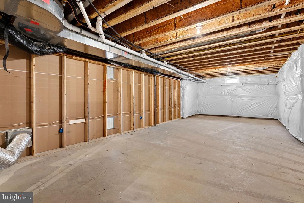 35639 CREEKS EDGE LANE