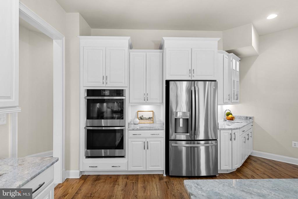 35639 CREEKS EDGE LANE