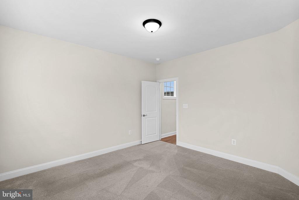 35639 CREEKS EDGE LANE