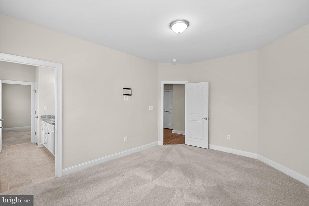 35639 CREEKS EDGE LANE