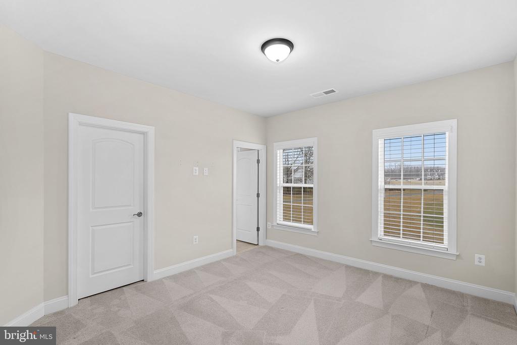 35639 CREEKS EDGE LANE