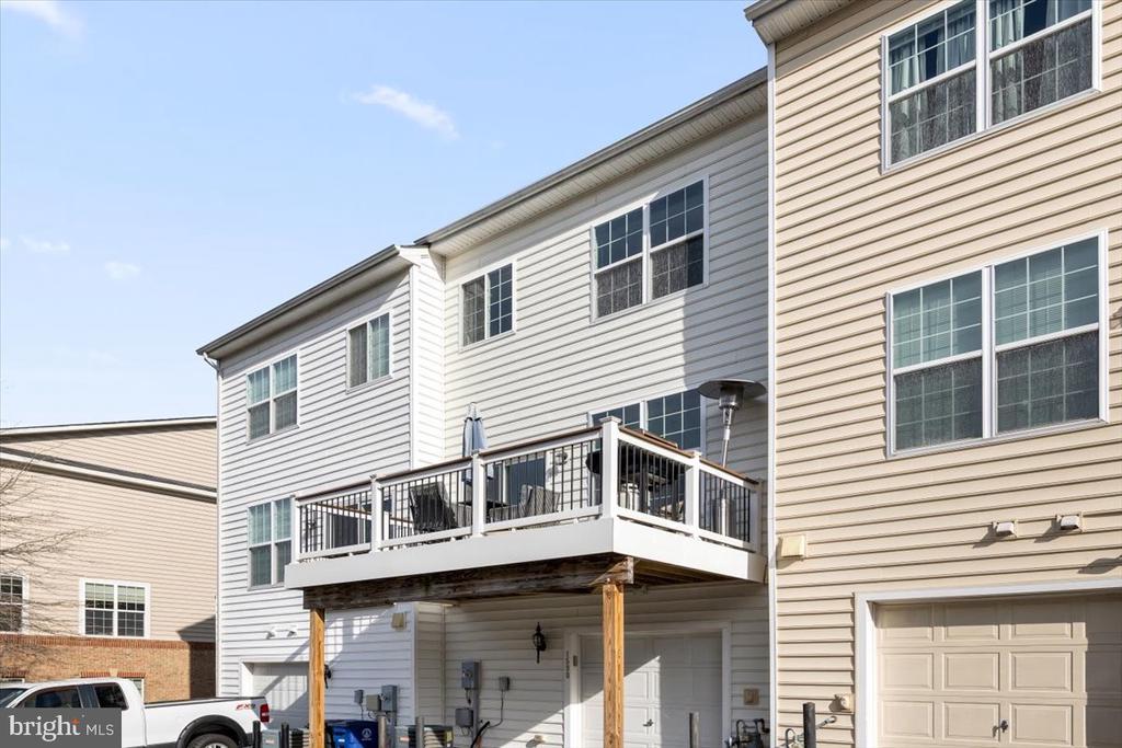 1590 KINNAIRD TERRACE NE