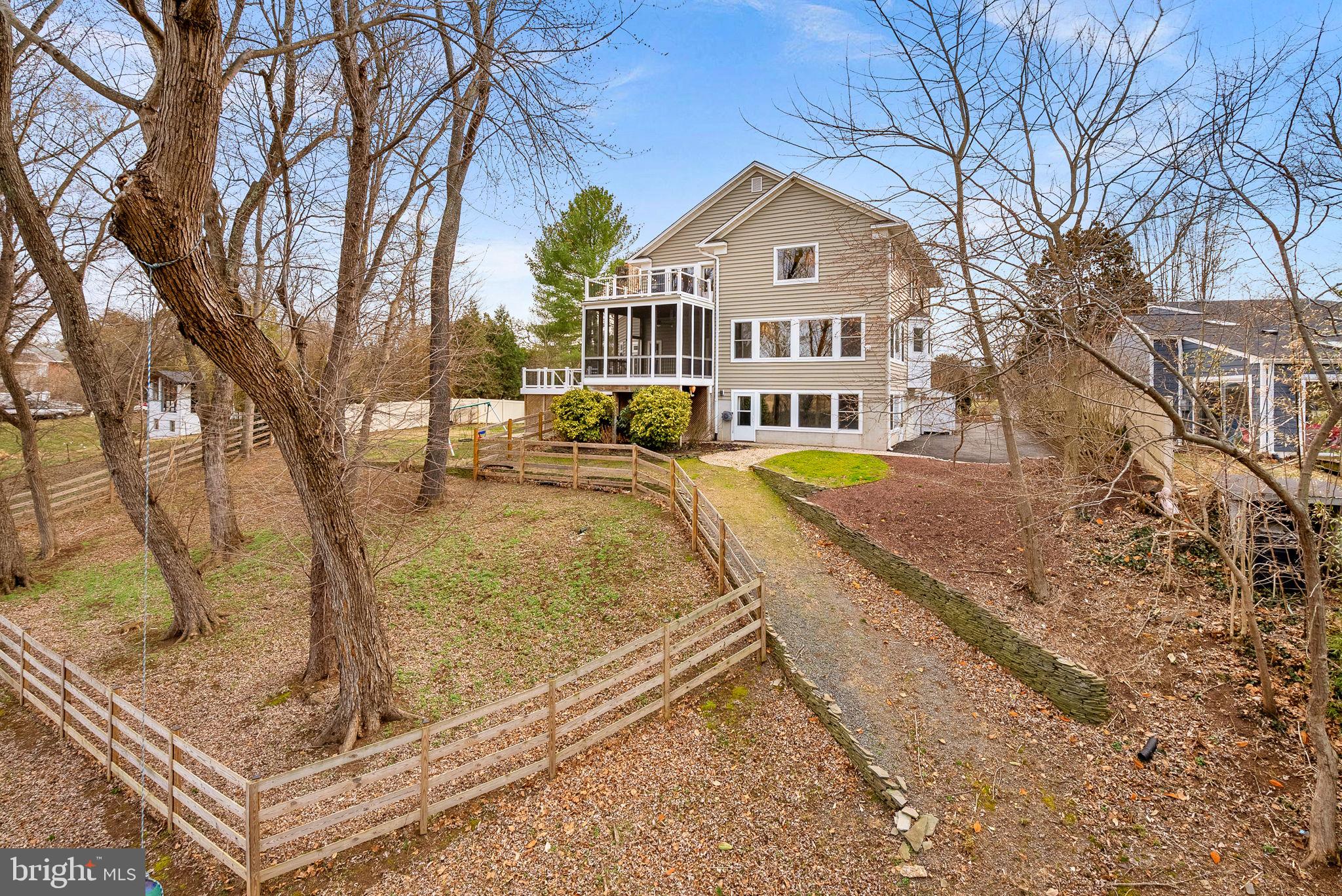 19451 YOUNGS CLIFF ROAD