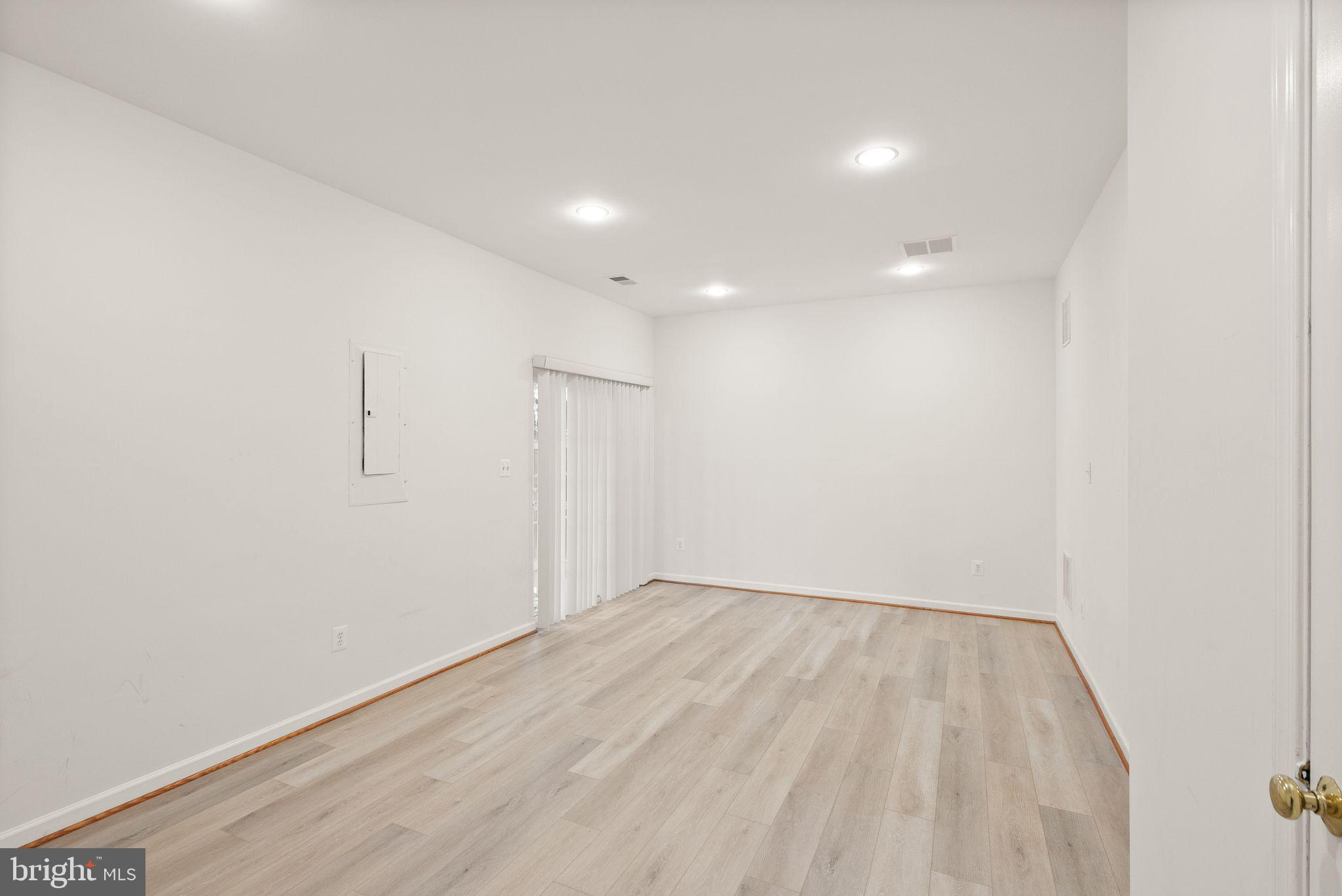 42683 SANDMAN TERRACE