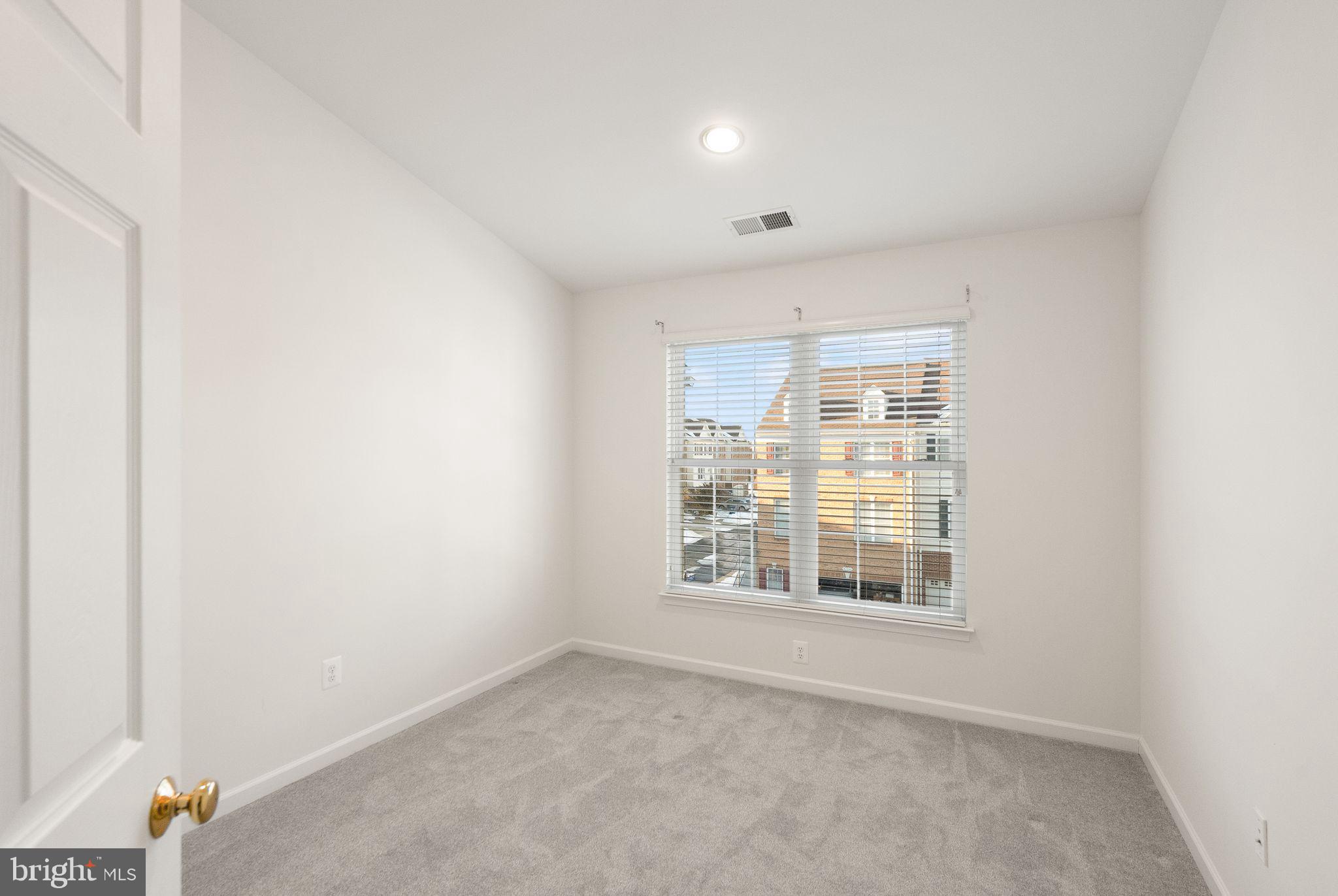 42683 SANDMAN TERRACE