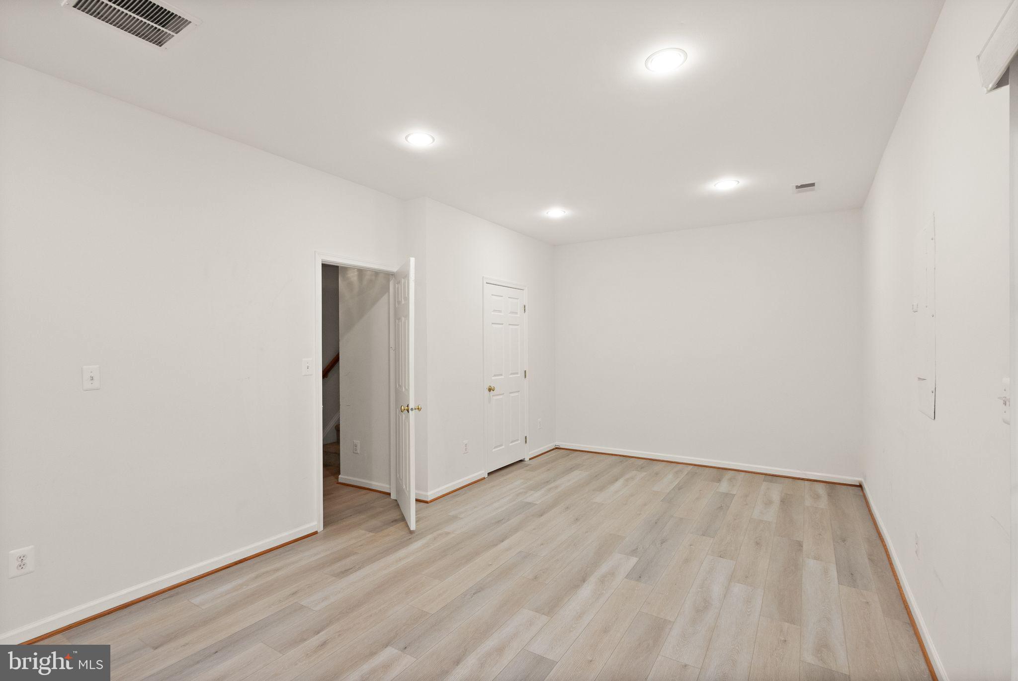 42683 SANDMAN TERRACE