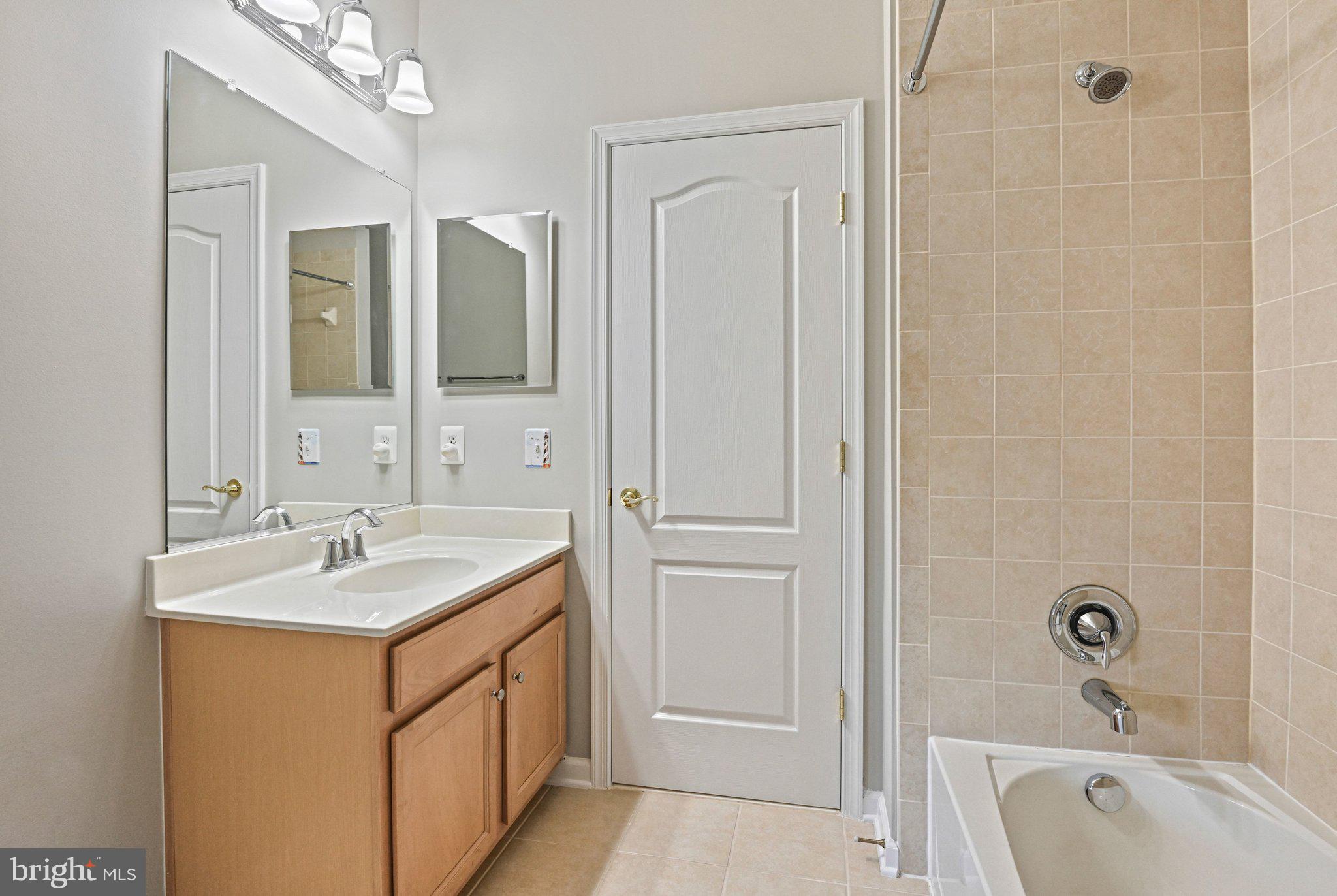 44367 ADARE MANOR SQUARE