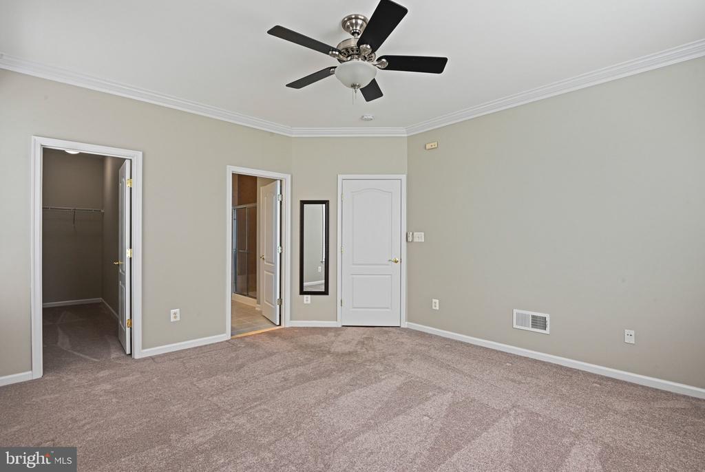 44367 ADARE MANOR SQUARE