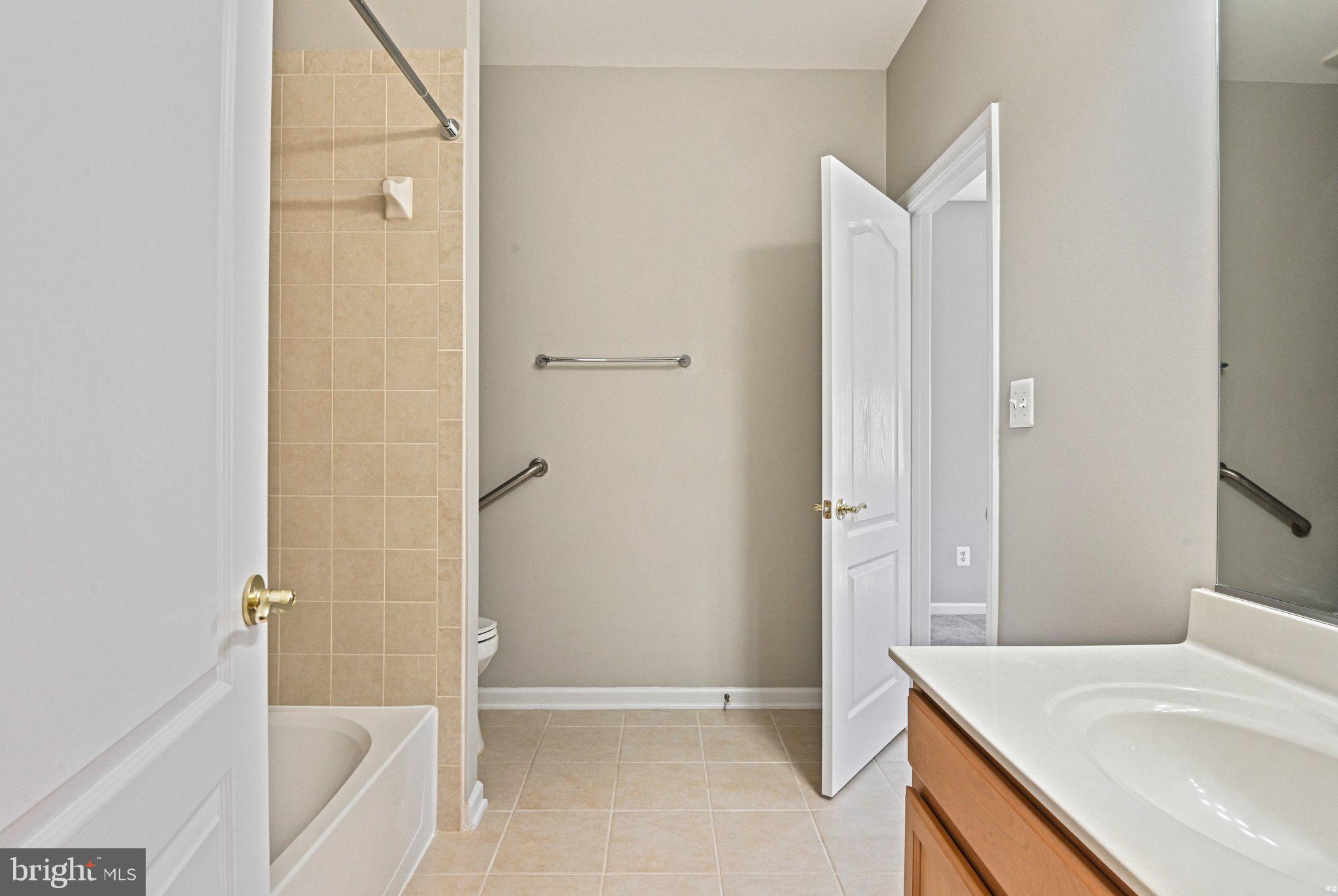 44367 ADARE MANOR SQUARE