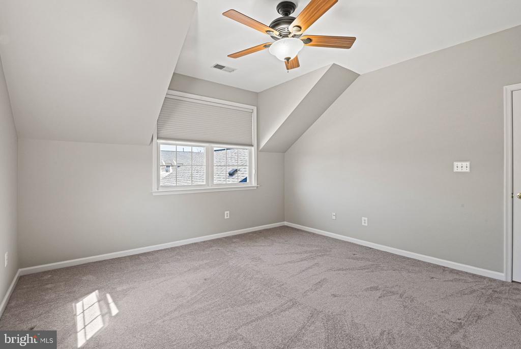 44367 ADARE MANOR SQUARE