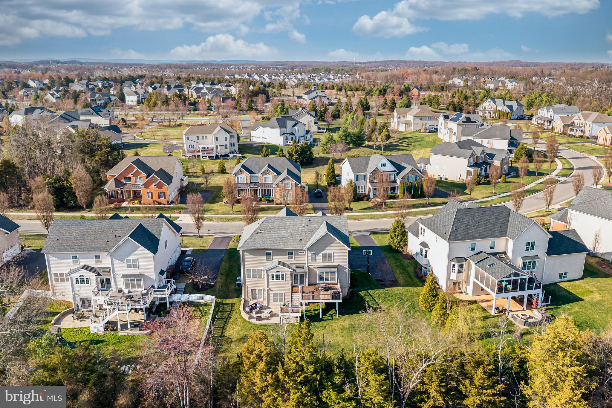 41513 DEER POINT COURT