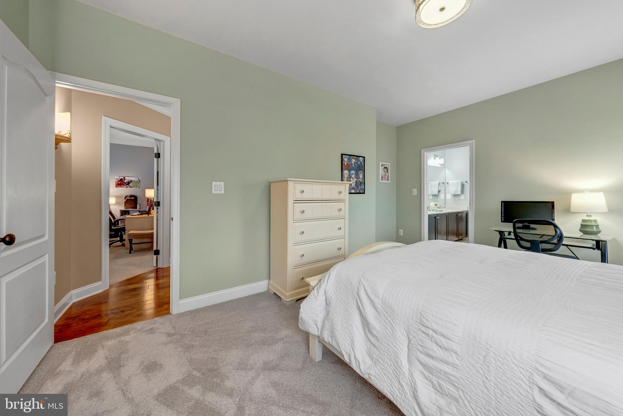 41513 DEER POINT COURT