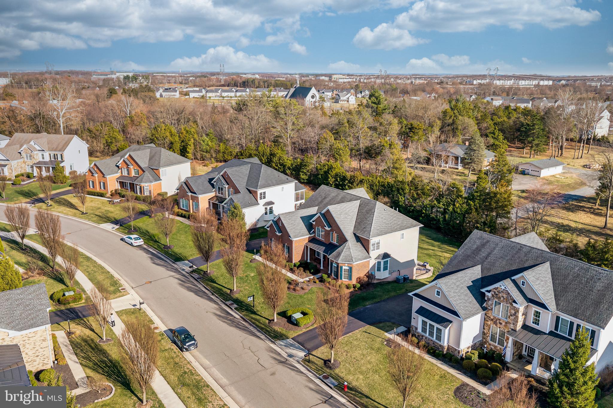 41513 DEER POINT COURT