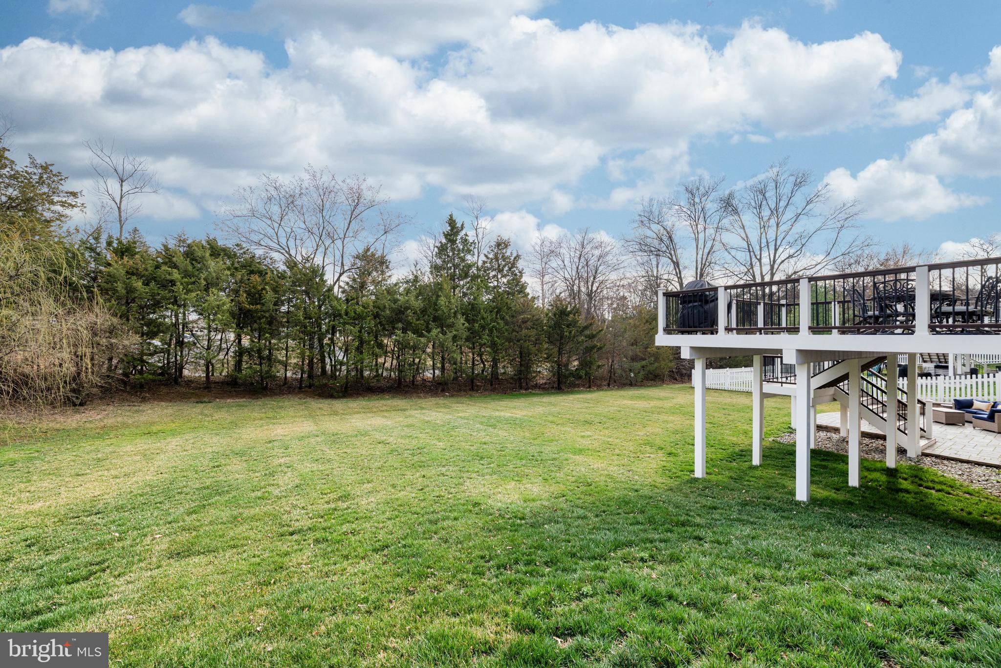 41513 DEER POINT COURT