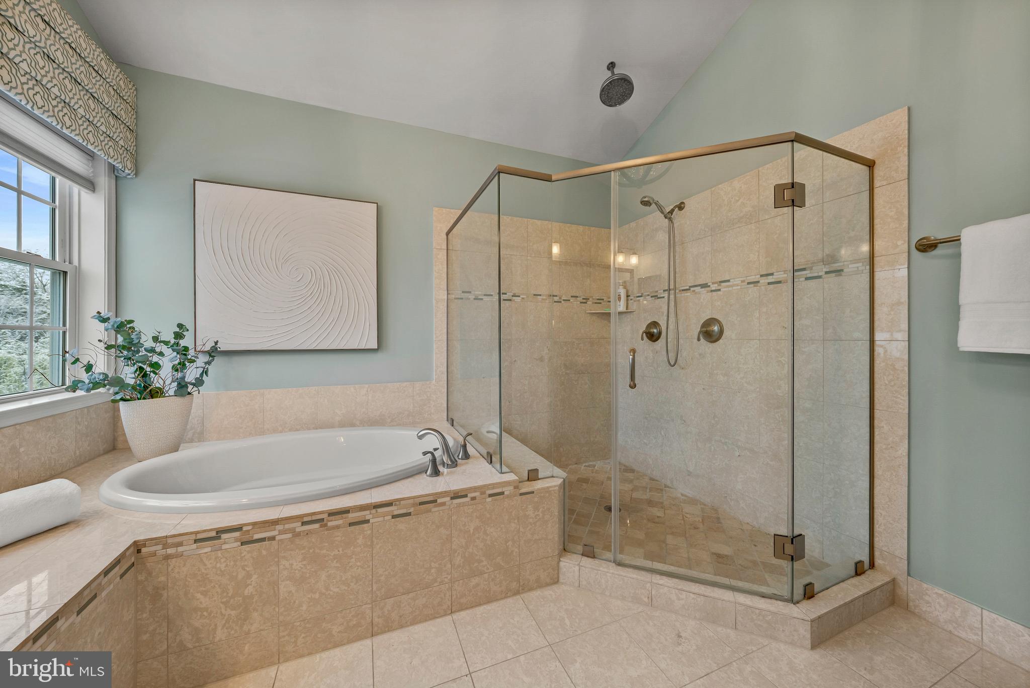 41513 DEER POINT COURT
