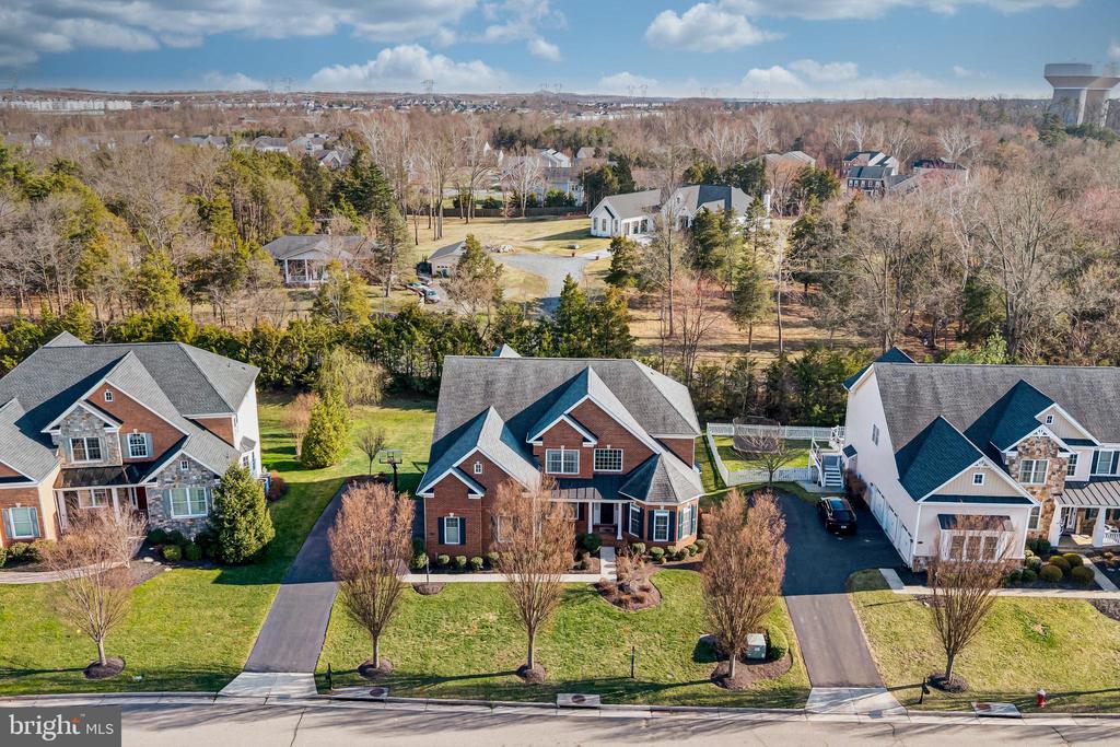 41513 DEER POINT COURT