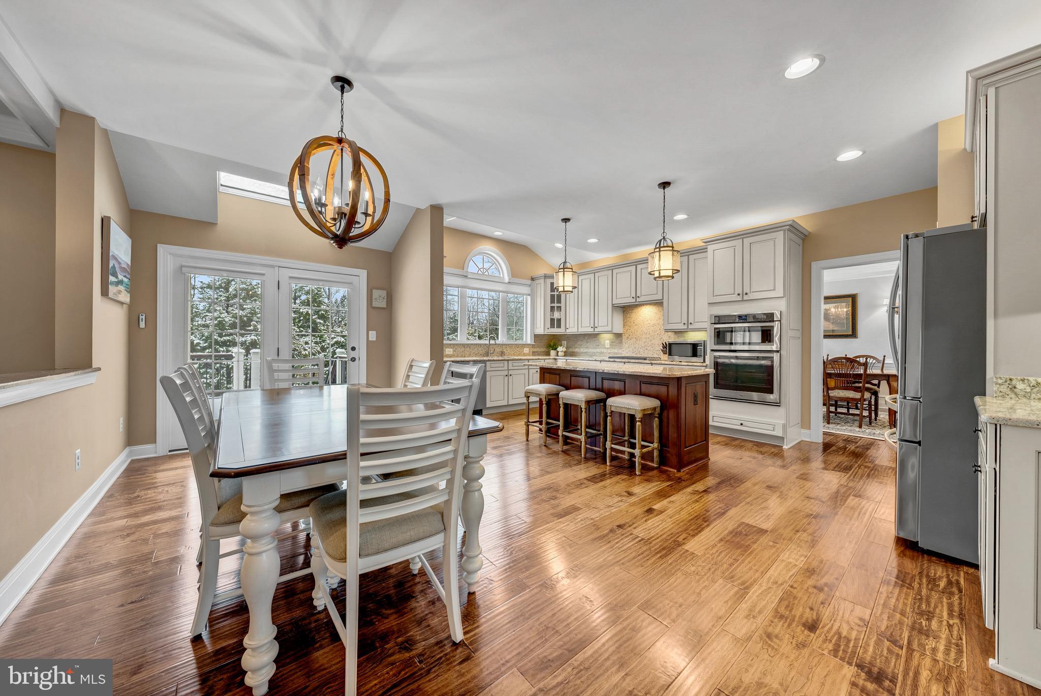 41513 DEER POINT COURT