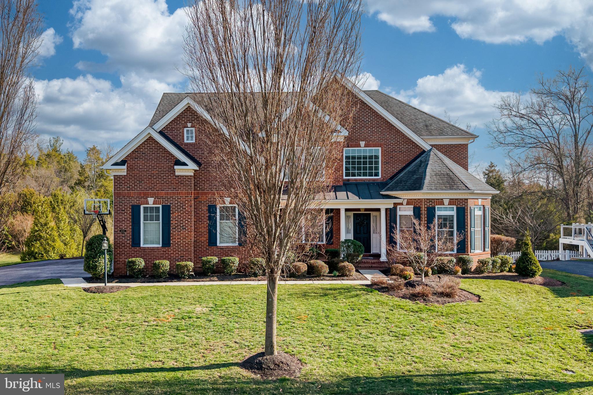 41513 DEER POINT COURT