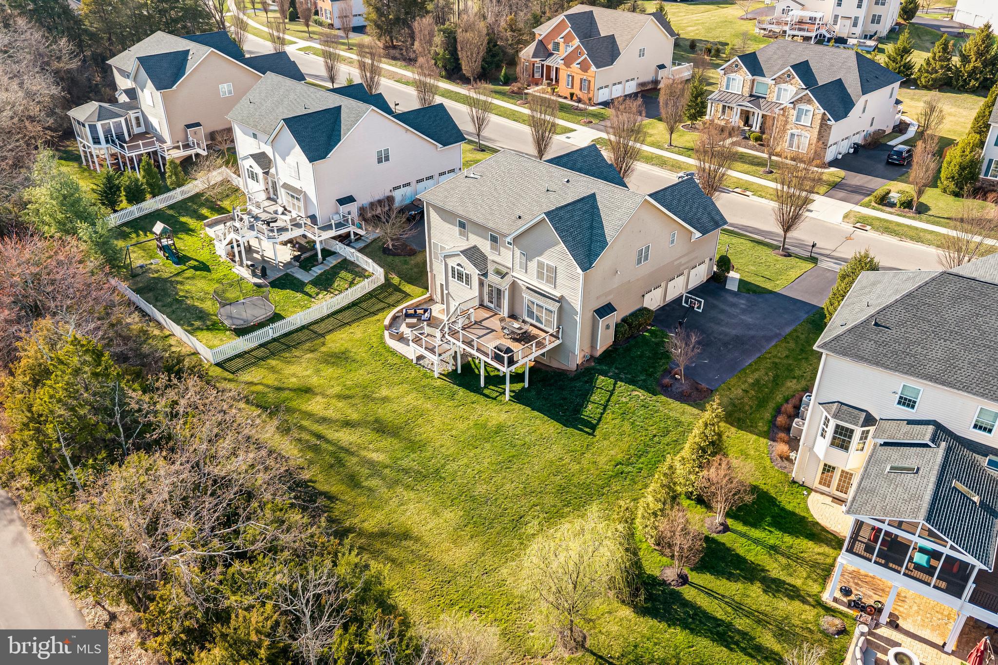 41513 DEER POINT COURT