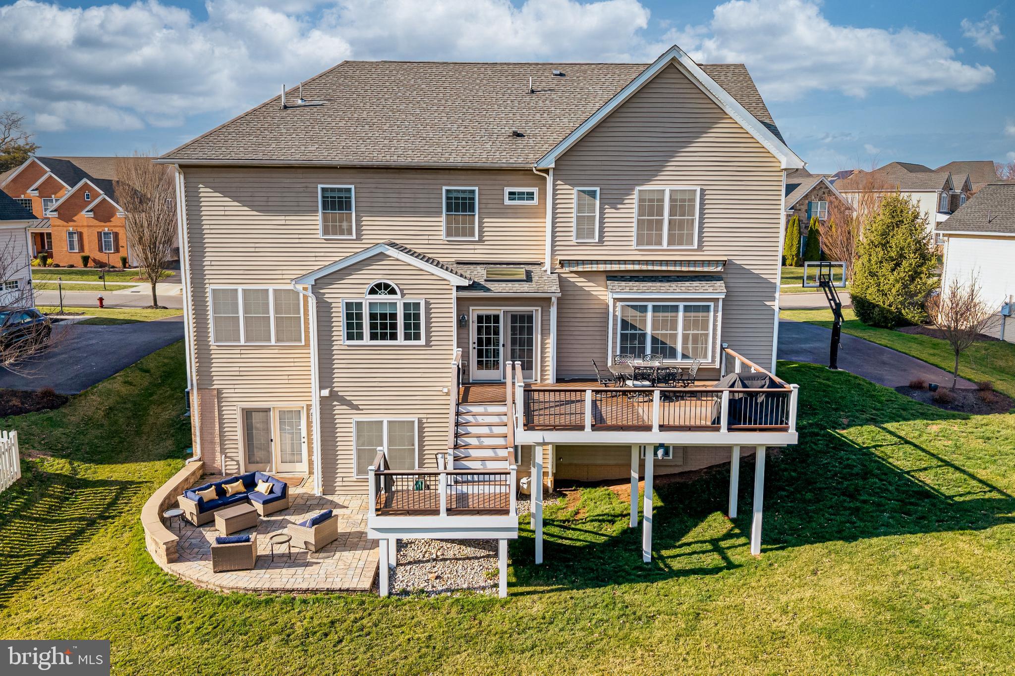41513 DEER POINT COURT