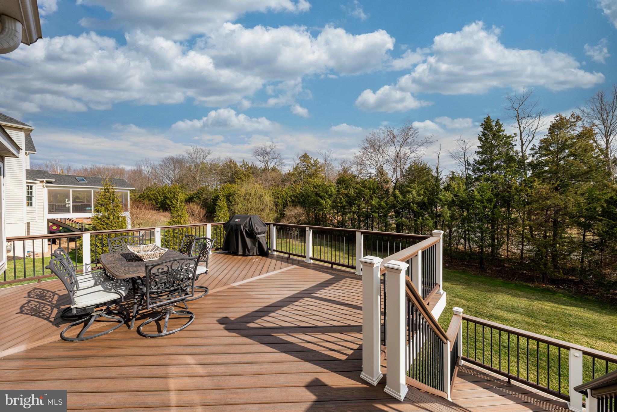 41513 DEER POINT COURT