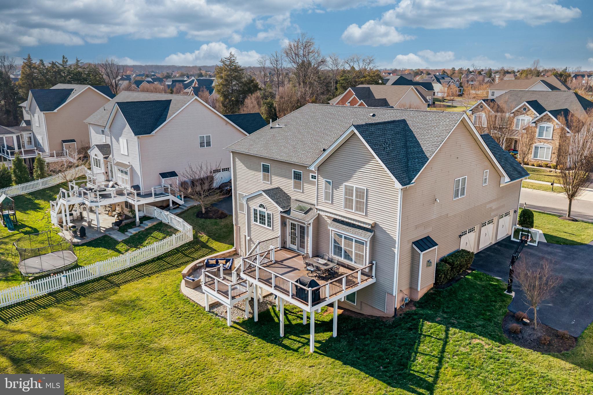 41513 DEER POINT COURT
