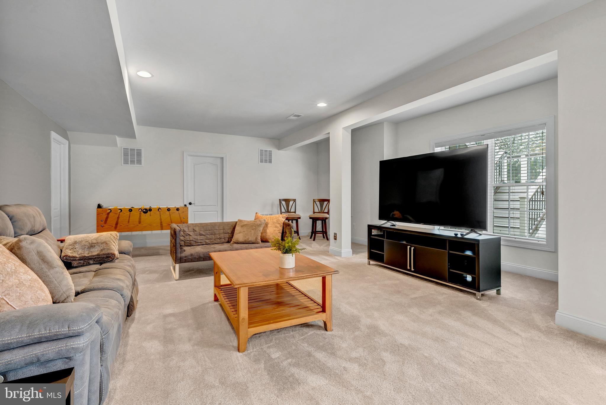 41513 DEER POINT COURT