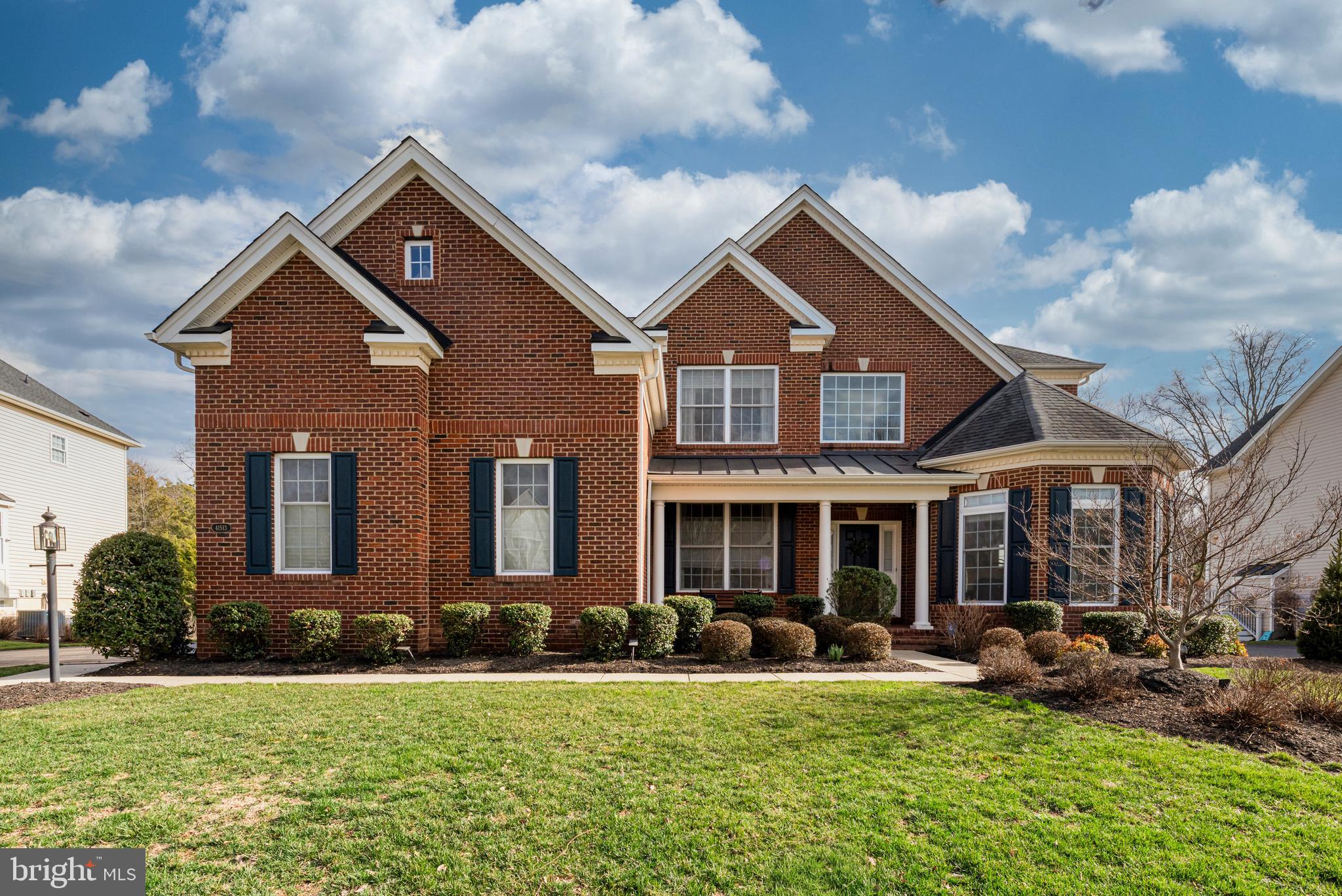 41513 DEER POINT COURT
