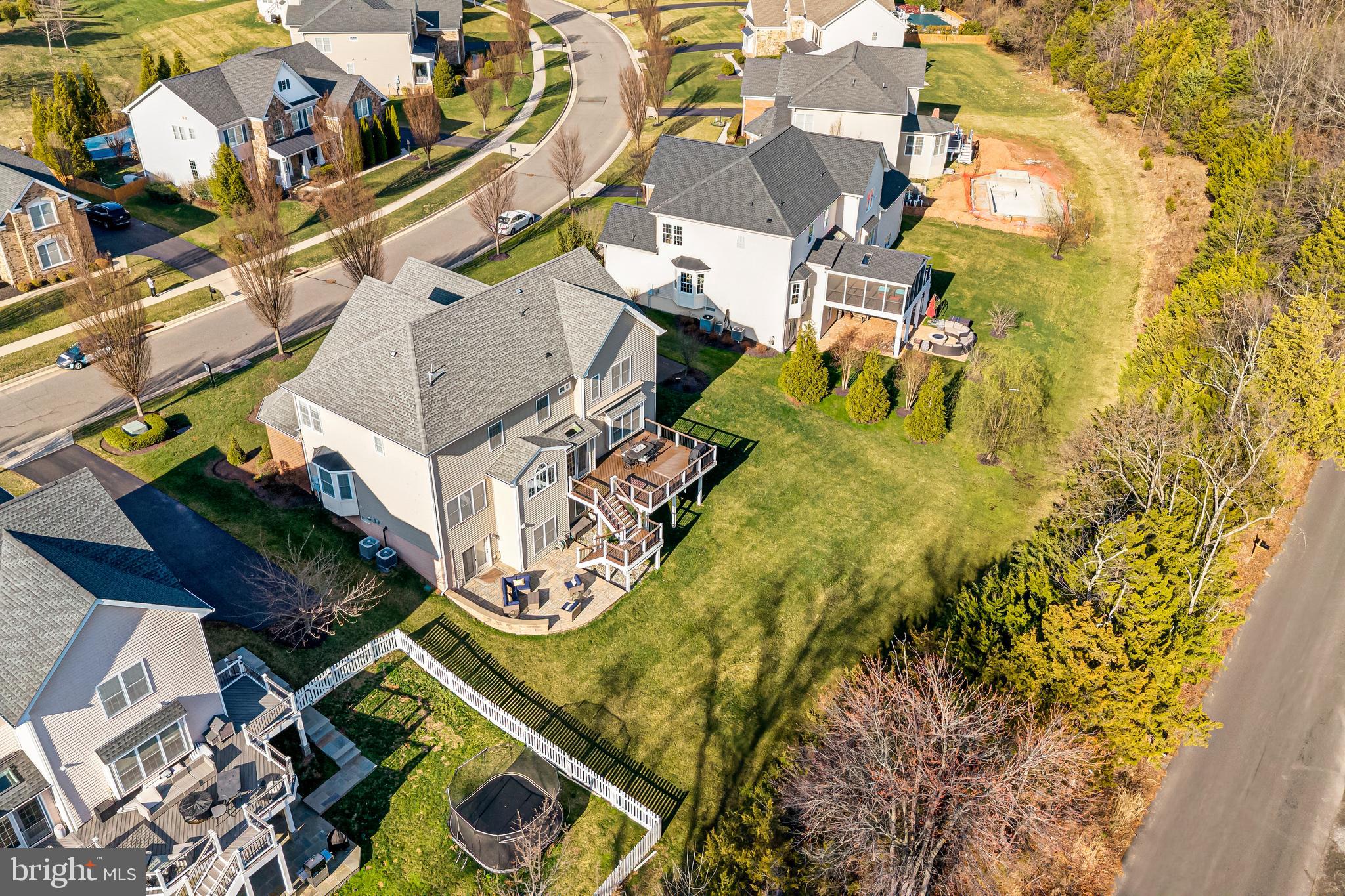 41513 DEER POINT COURT