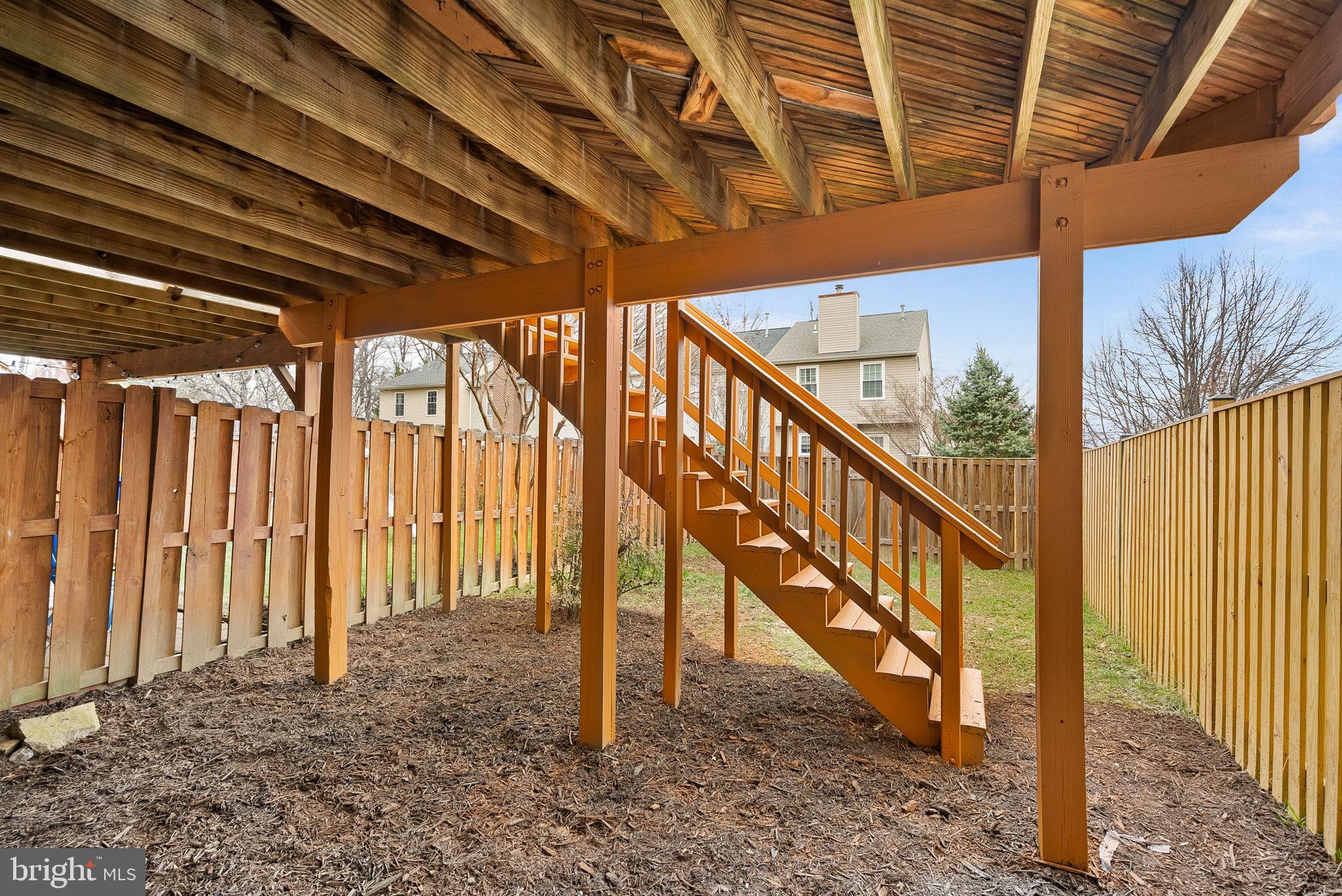 412 NIKKI TERRACE SE