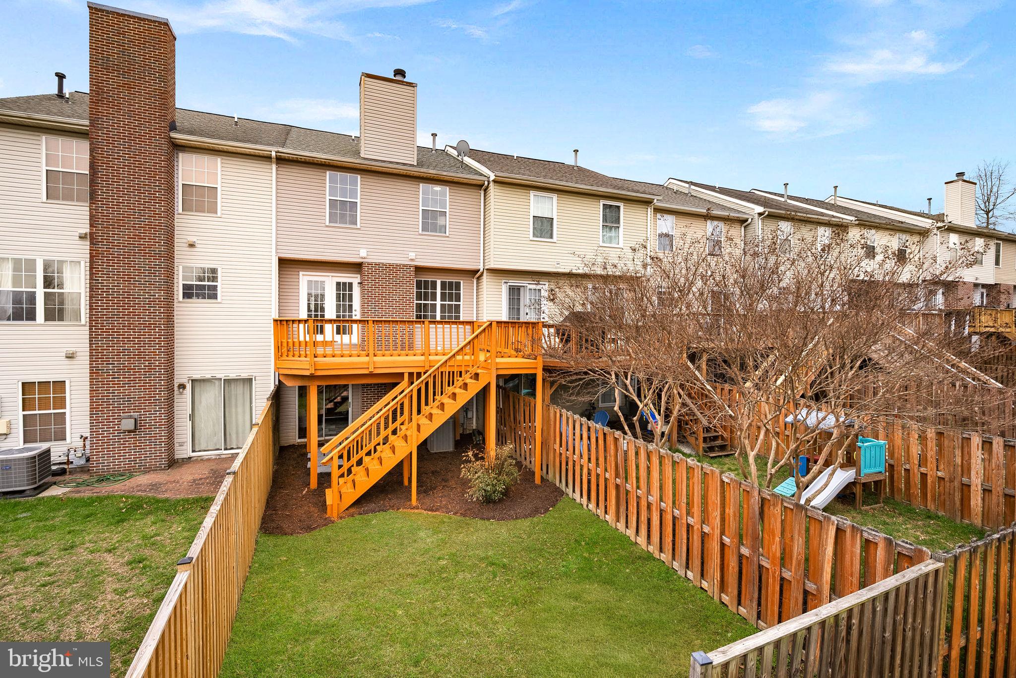 412 NIKKI TERRACE SE