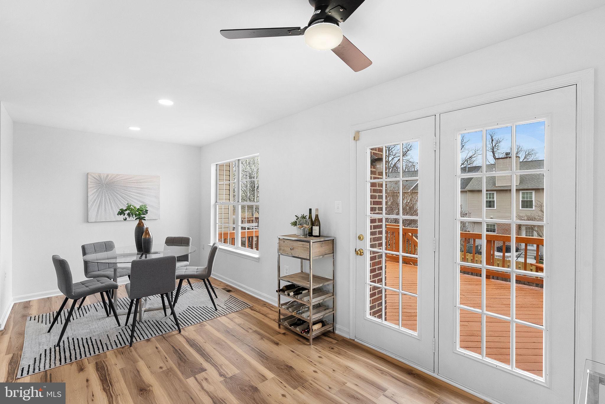 412 NIKKI TERRACE SE