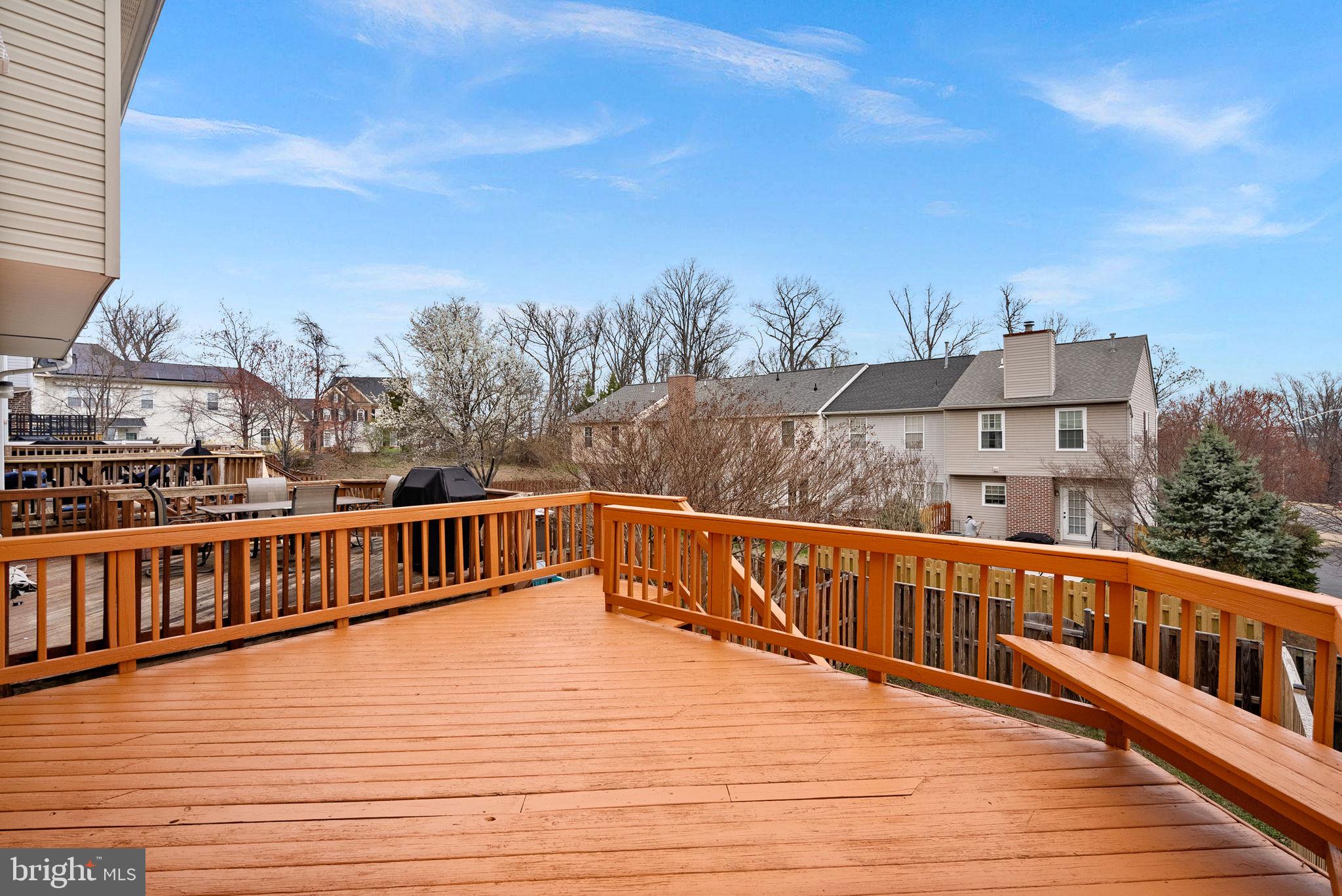 412 NIKKI TERRACE SE