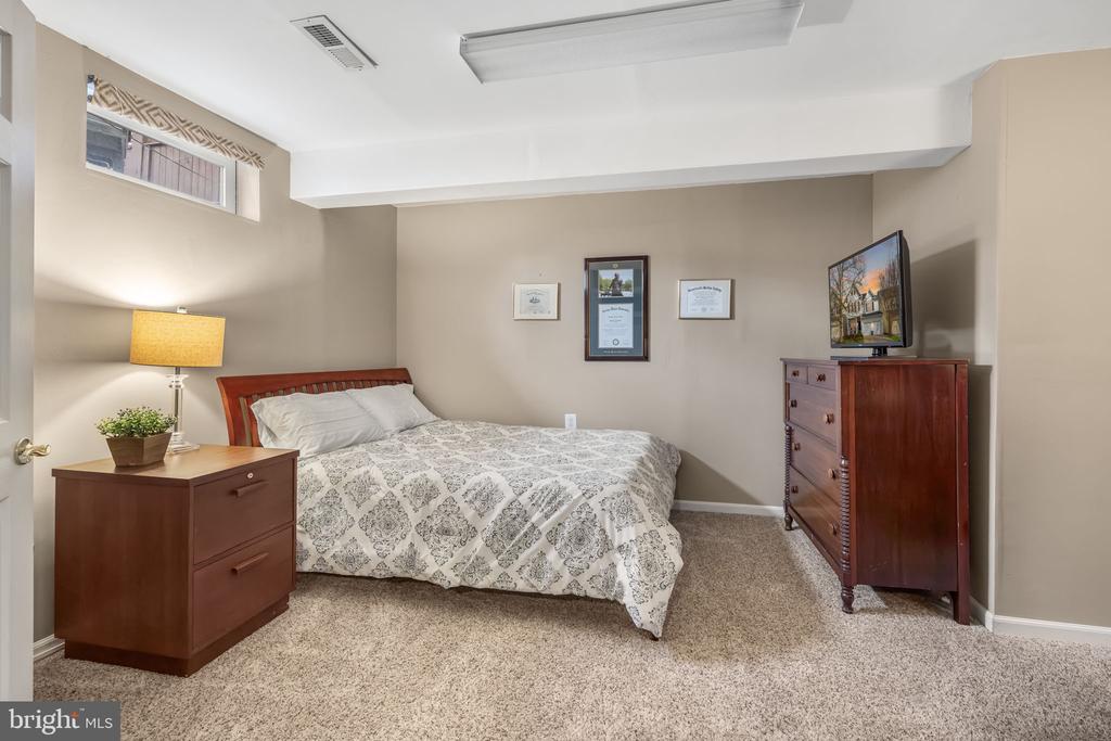 44378 AGAWAM TERRACE