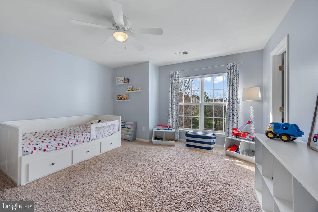 44378 AGAWAM TERRACE
