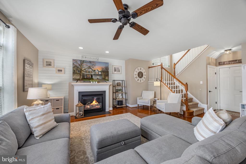 44378 AGAWAM TERRACE
