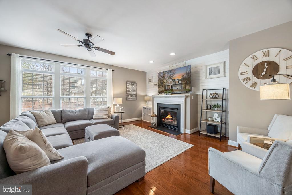 44378 AGAWAM TERRACE