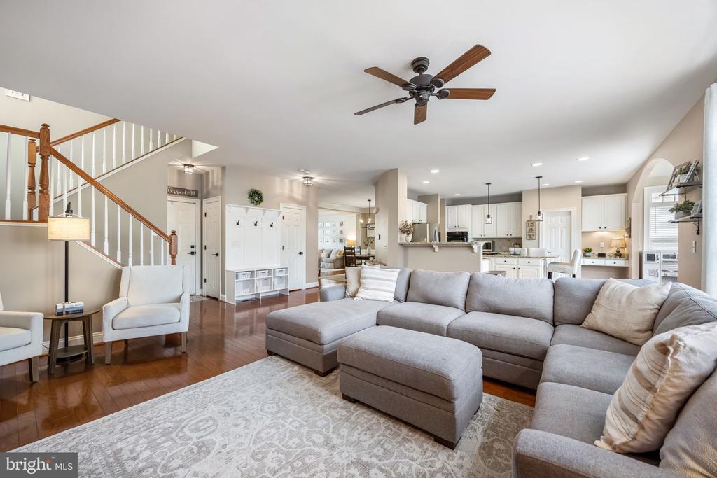 44378 AGAWAM TERRACE