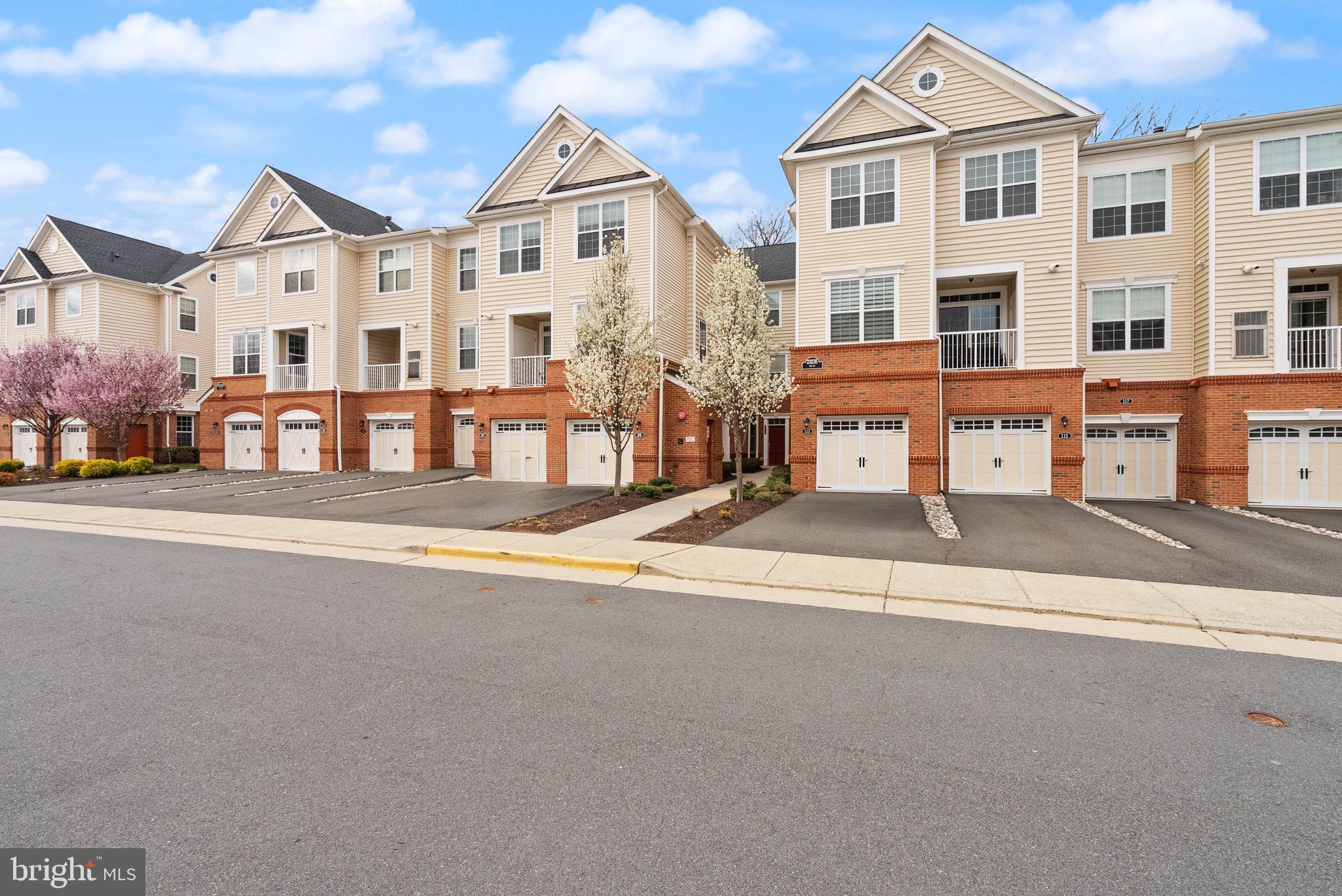 23235 MILLTOWN KNOLL SQUARE 110