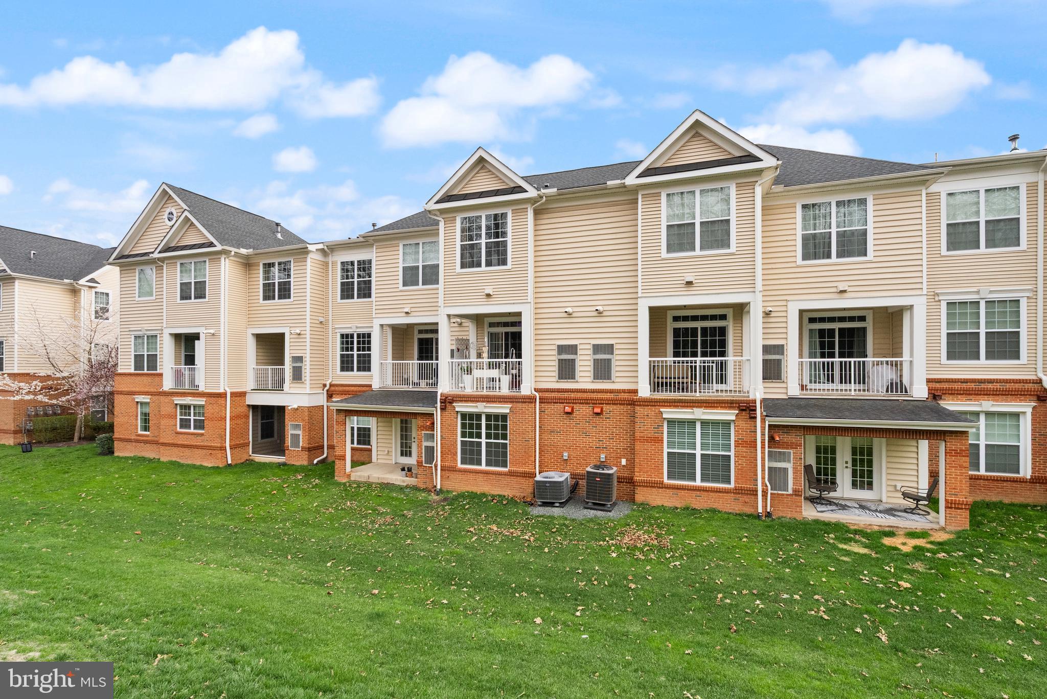 23235 MILLTOWN KNOLL SQUARE 110