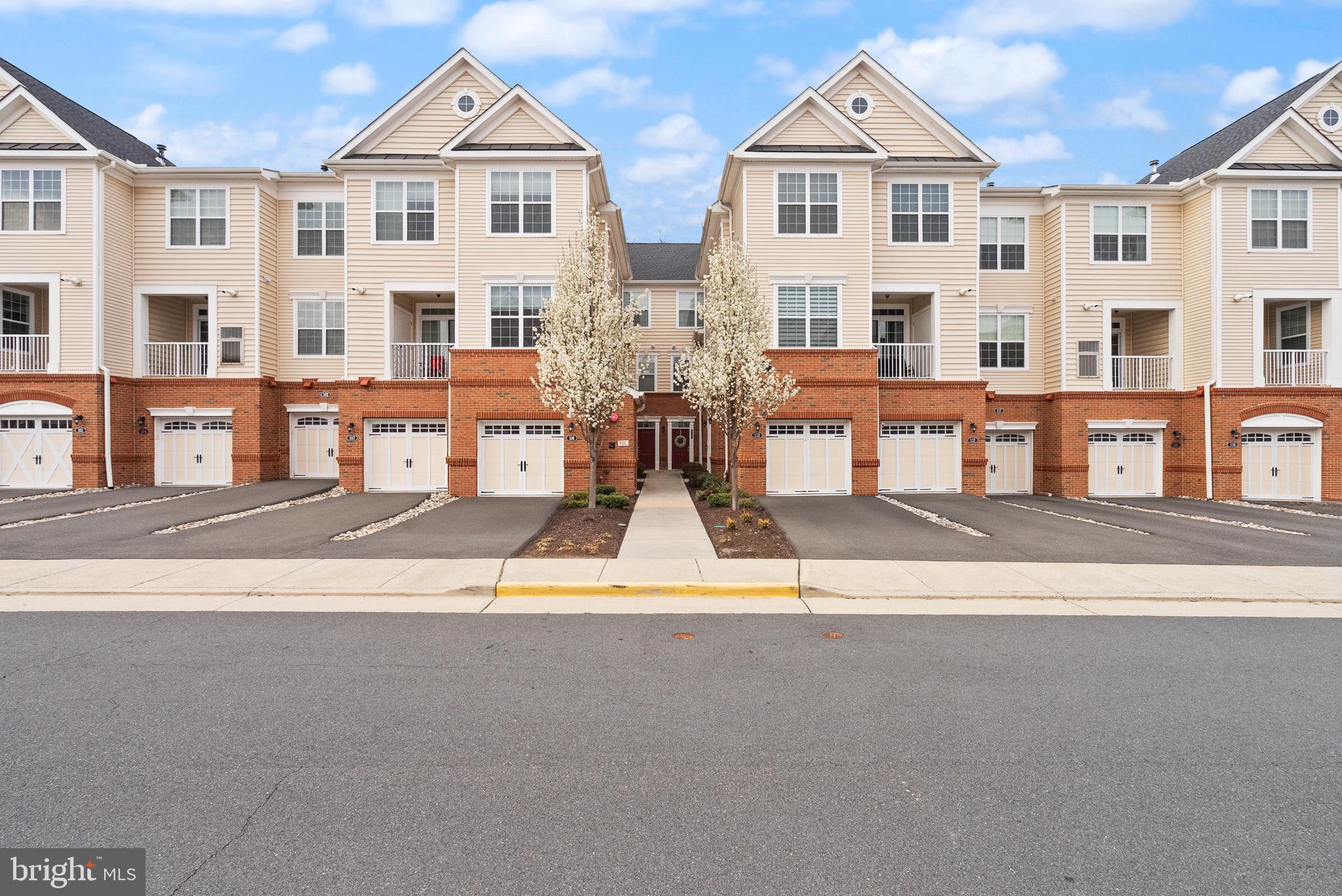 23235 MILLTOWN KNOLL SQUARE 110