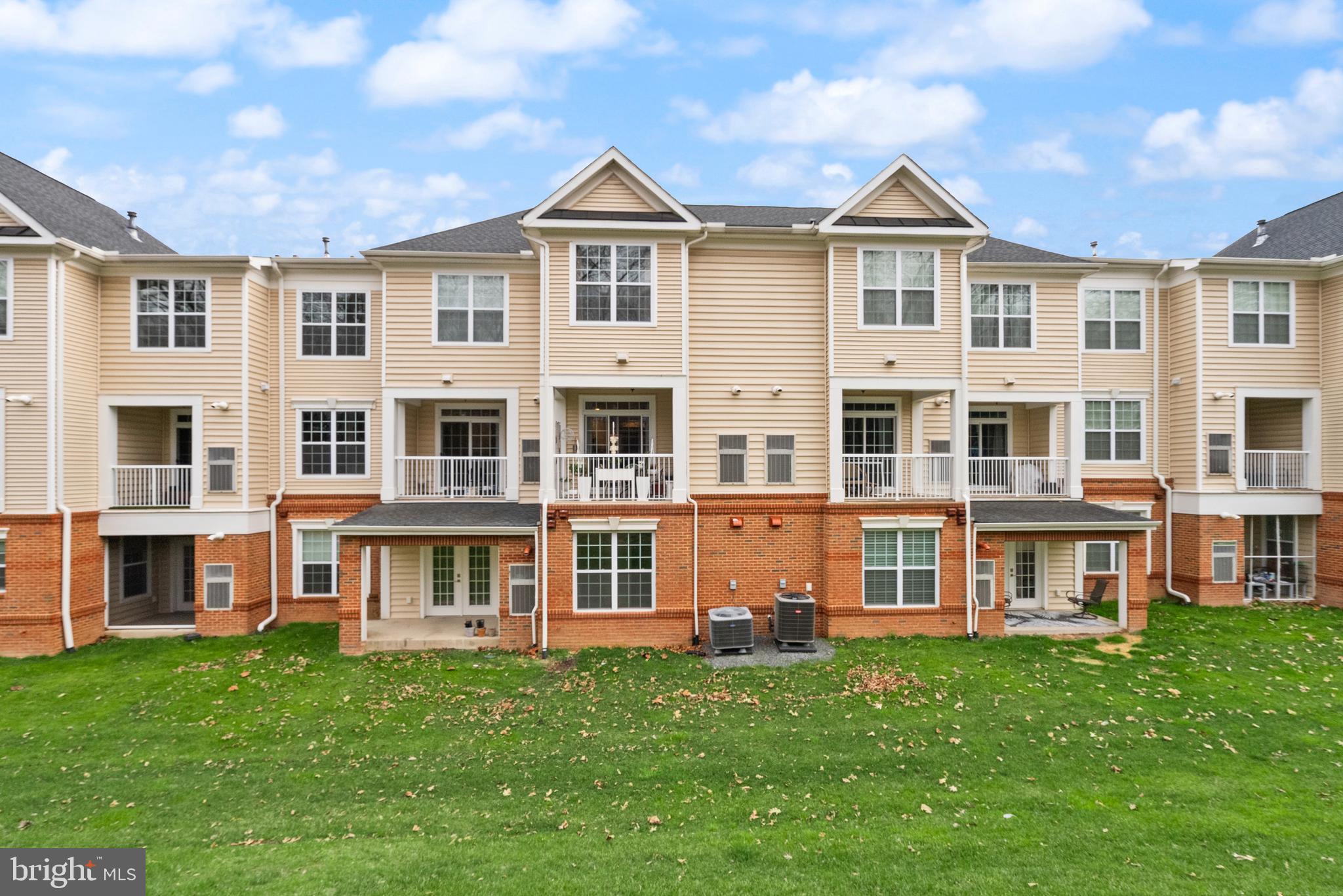 23235 MILLTOWN KNOLL SQUARE 110