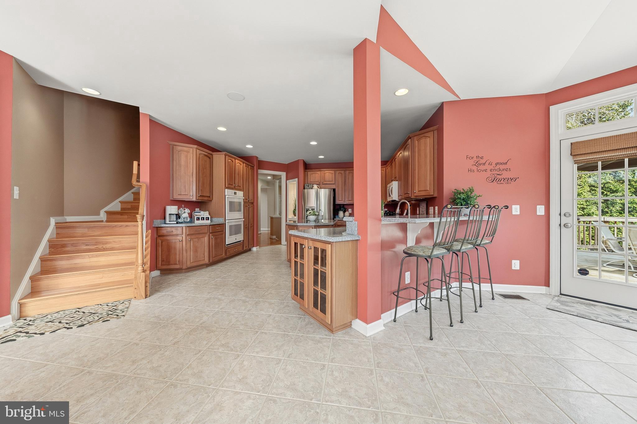 40409 AUTUMN OAK LANE