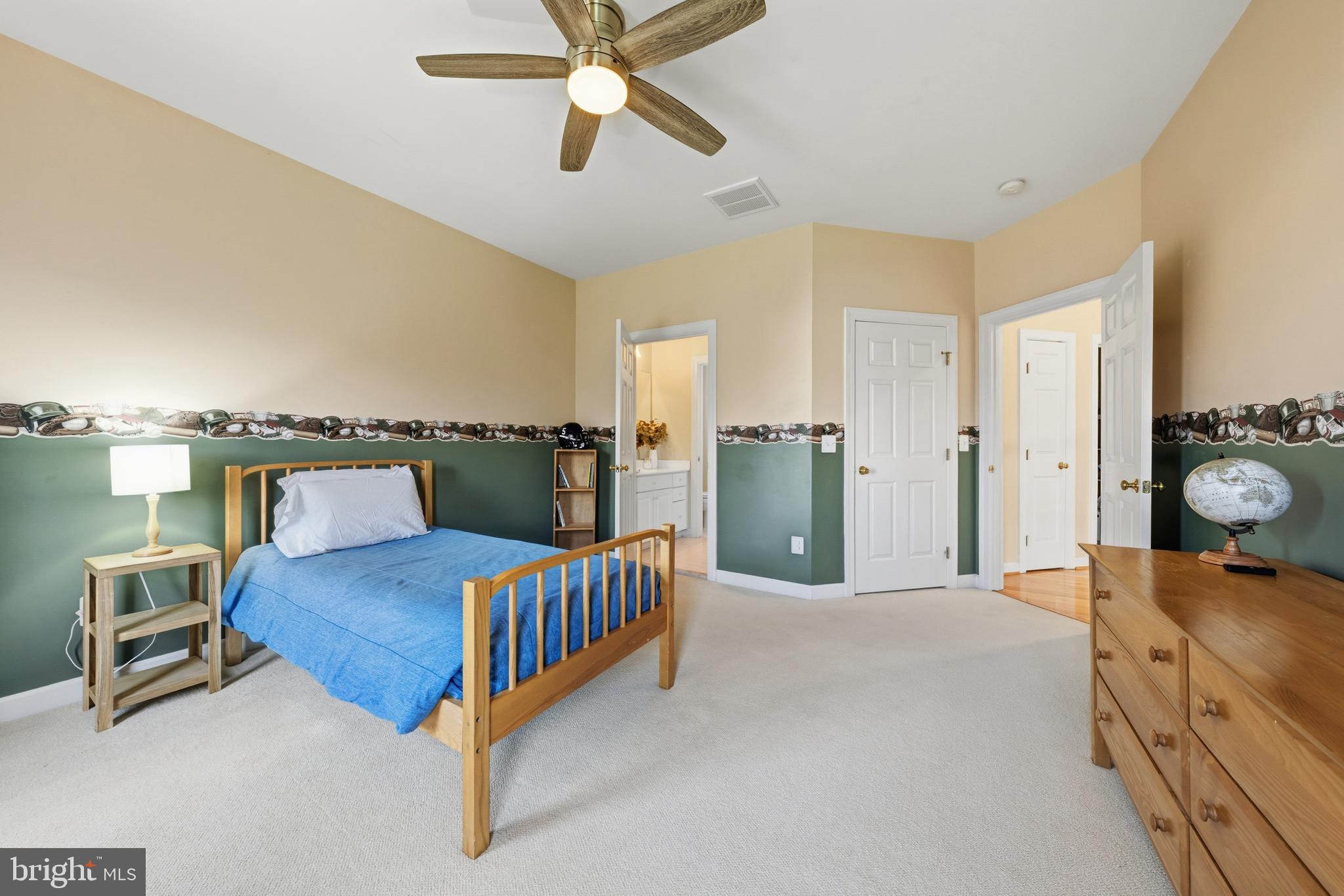 40409 AUTUMN OAK LANE