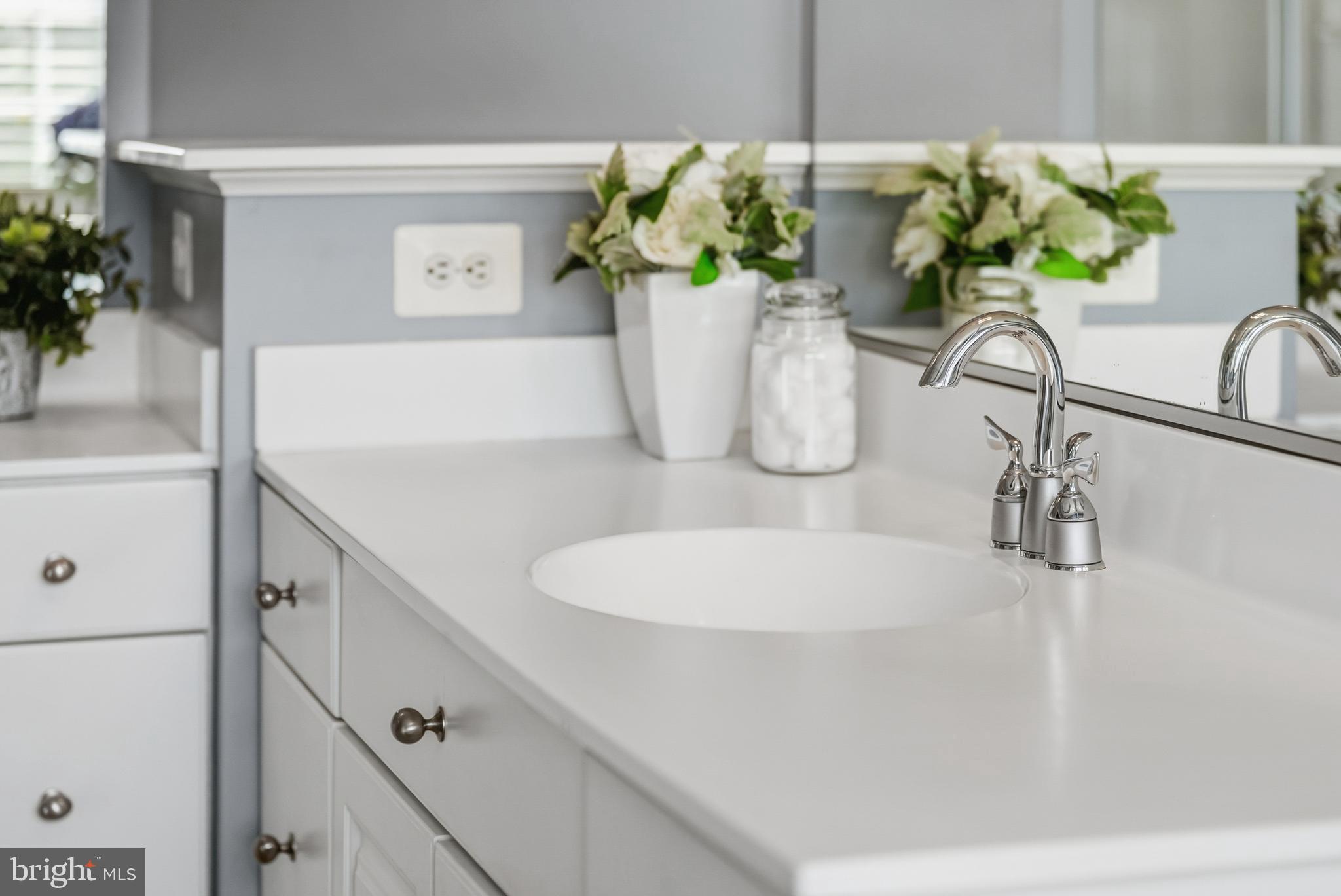 40409 AUTUMN OAK LANE