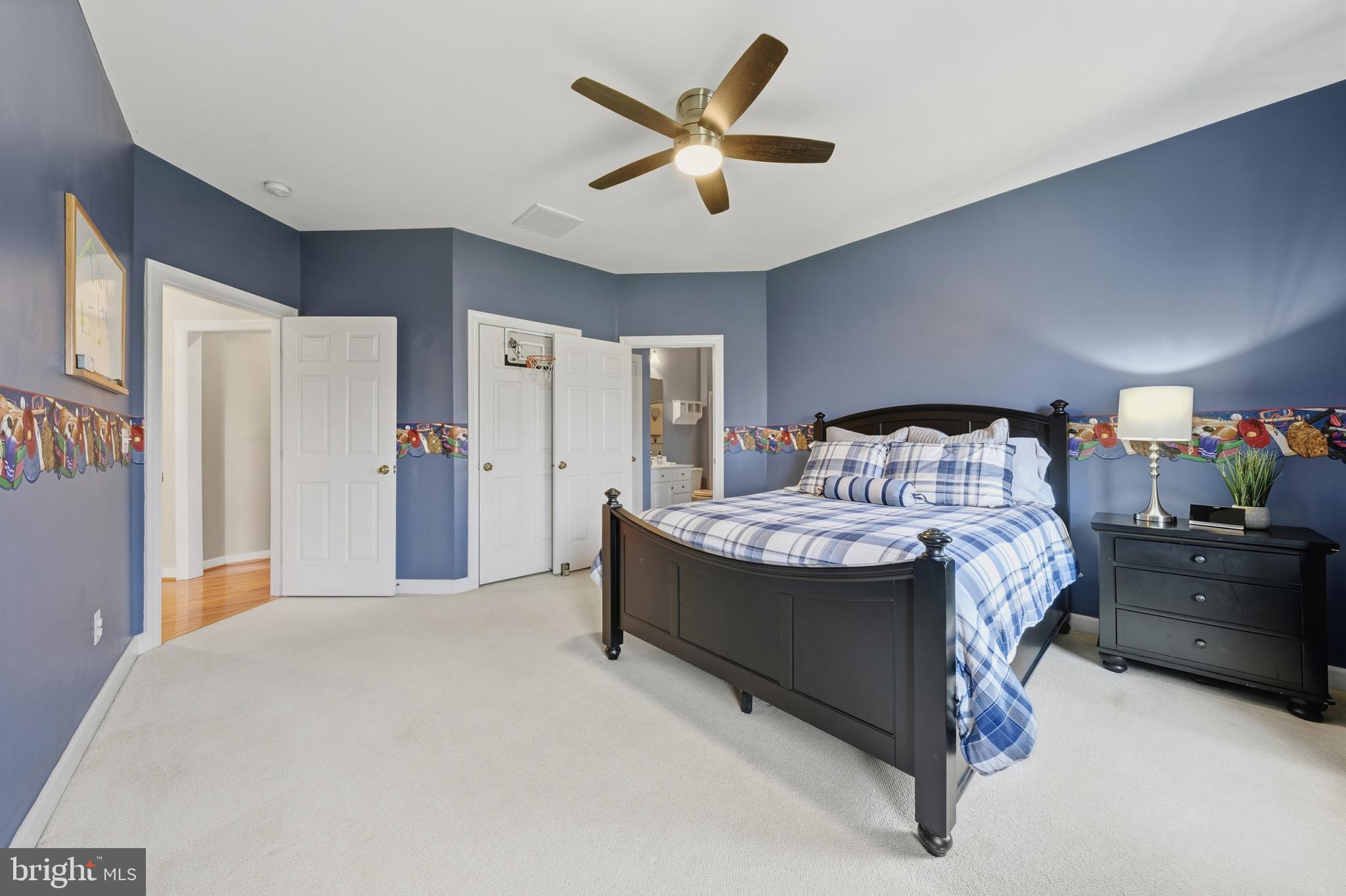 40409 AUTUMN OAK LANE