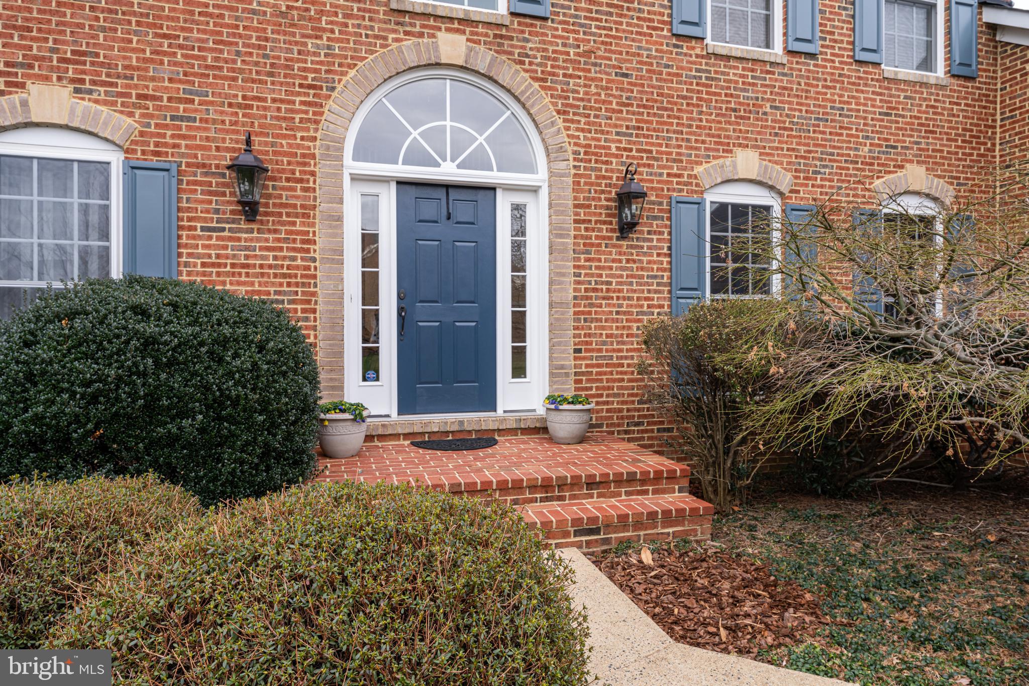 40409 AUTUMN OAK LANE