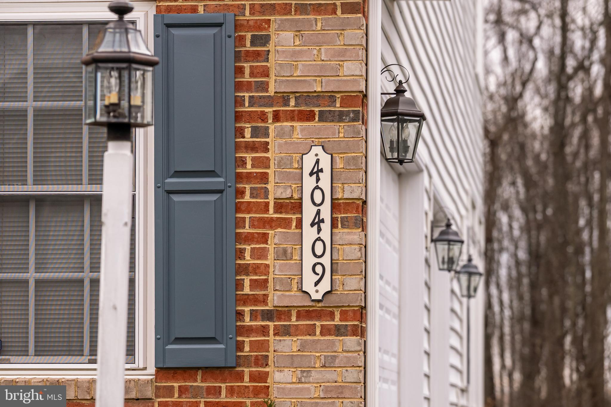 40409 AUTUMN OAK LANE