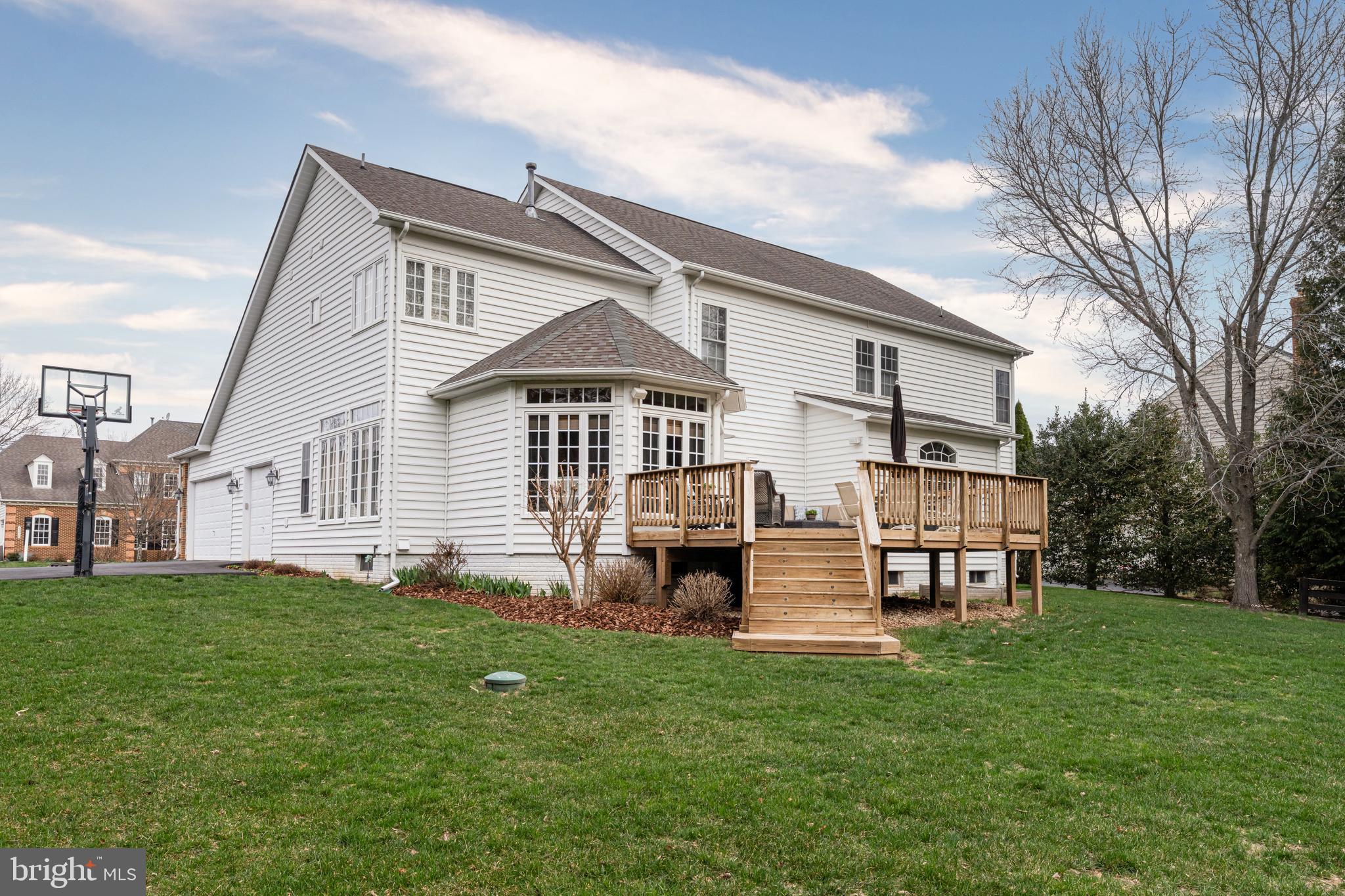 40409 AUTUMN OAK LANE