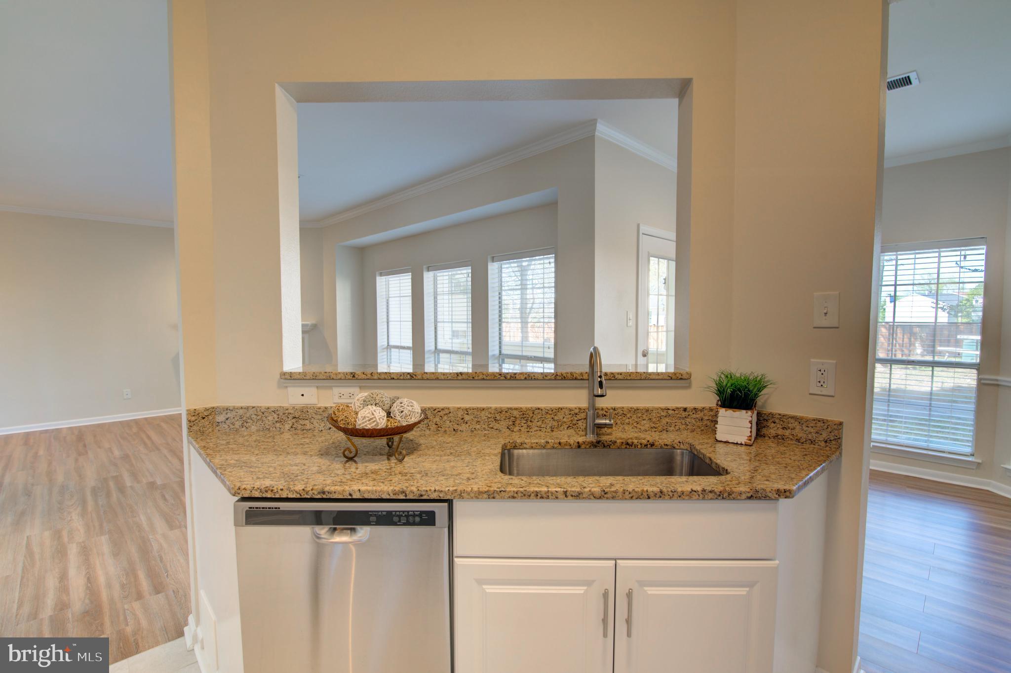 676 GATEWAY DRIVE SE 804